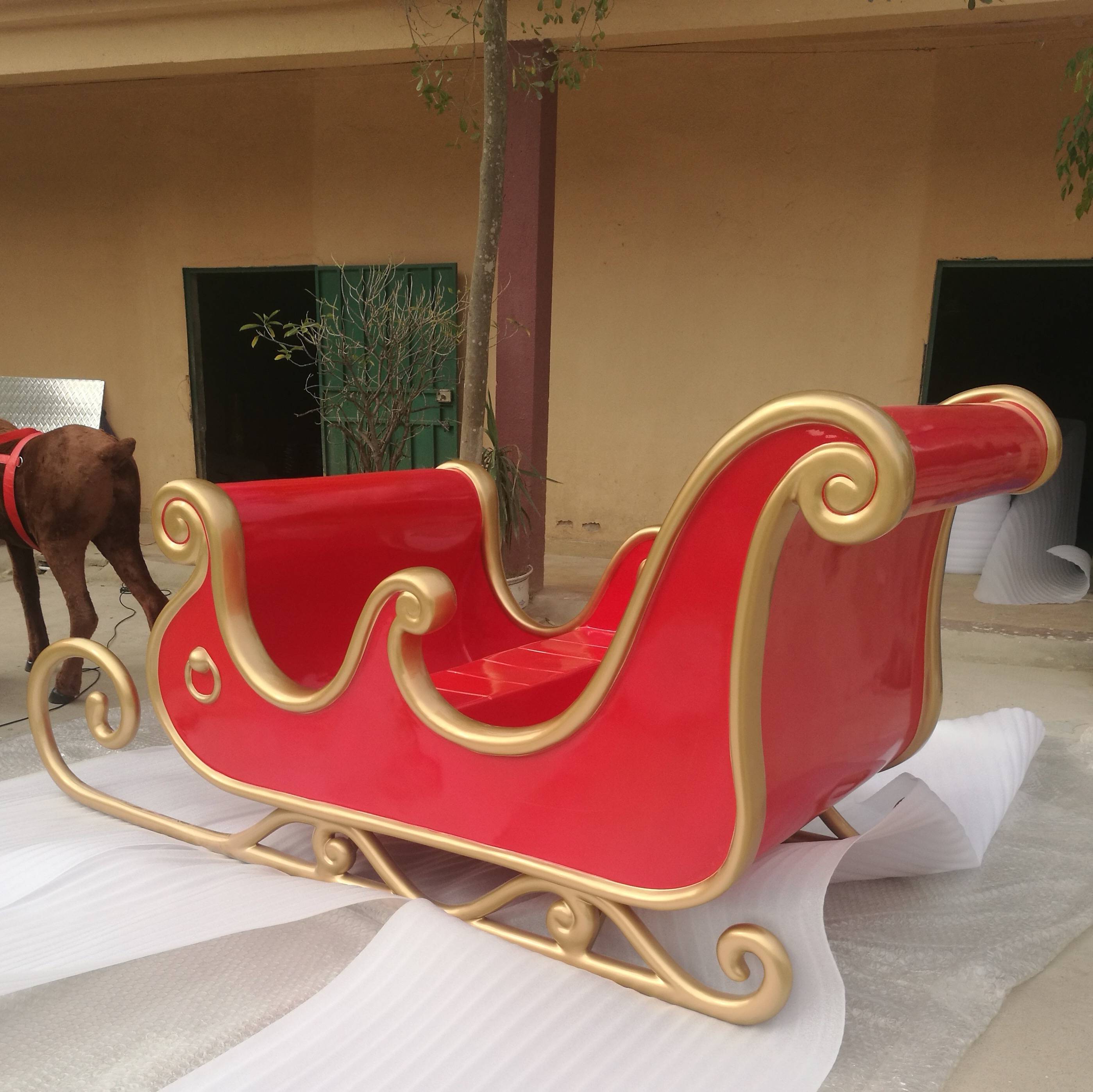 New Decorative Sleighs For Christmas for Simple Design
